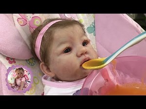 REBORN BABY EATS SOLID FOOD FOR THE FIRST TIME!