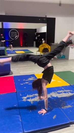 Project Slide on Instagram: "✨ Behind the scenes in our Junior Acro Leaps & Turns ✨This class is locked in and we love it! Back walkovers in progress—kudos to these dancers for staying focused and putting in the work. By recital… we’re aiming for as many back walkovers as possible.🤞🤩"