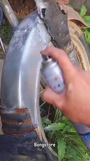 Bongstore.in on Instagram: "Rust remover spray Comment for link 🖇️ #rustremoverspray #meeshofinds #amazonfinds #bongstore #reels"