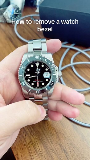How to remove a watch bezel #latourainewatches #watchesoftiktok #tiktokshop #menswatch #menswatchesstyle #watches #mensfashion #homagewatch #divewatches #divewatchesformen