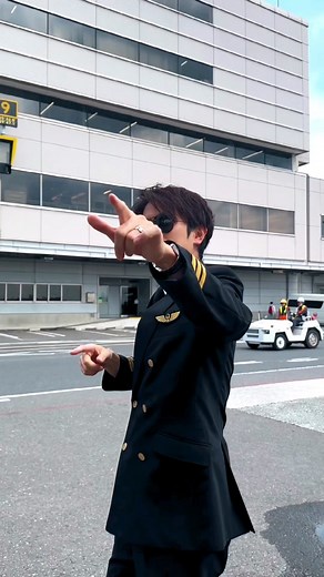 JAL パイロットの魅力と日常活動に迫る動画