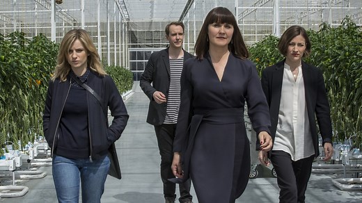 'Hated In The Nation' Explained - Understanding Black Mirror's 'X-Files' Episode - Looper