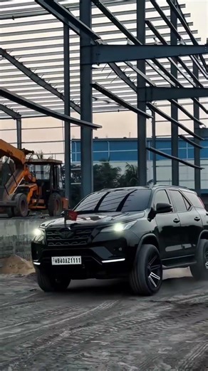 fortuner #fortuner #toyota #thar #scorpion #scorpio #legenderfortuner #trendingshorts #shorts #viral
