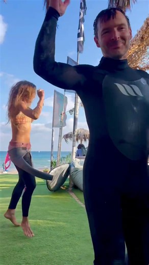 Windsurfing in Athens, just 15 minutes from the airport. A must for short stays ! 🫶🤙