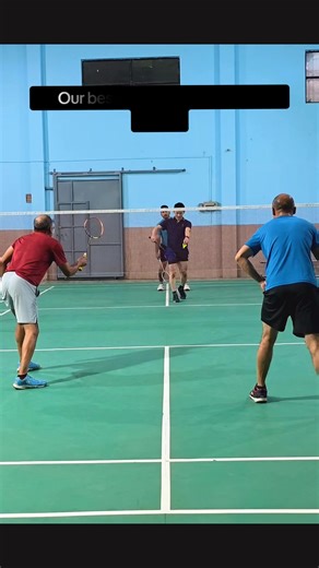 Challenging Local Badminton Competition in Slow Motion