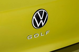 Detailverliebt. 😍 Sportlich. 💪 Zeitlos. 😎 Der neue Golf. 💛 #vwgolf #volkswagen Abbildung zeigt Sonderausstattung gegen Mehrpreis. | Volkswagen