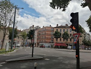 Le guide complet des feux sonores : réglementation, usage, historique...