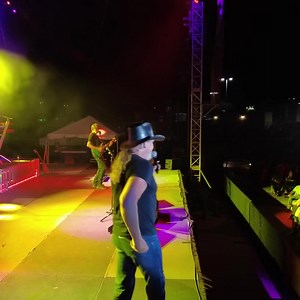 You wanna?? It’s heard to believe this song was released 20 years ago this month 🔥🤰🏼 | Trace Adkins