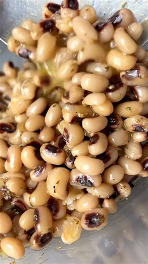 Lucky Black Eyed Pea Salad in no time | Hilltop Recipes