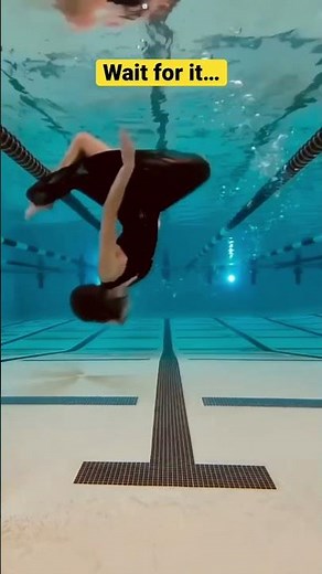 Best underwater transition from bathing suit into a dress #underwater #swimming
