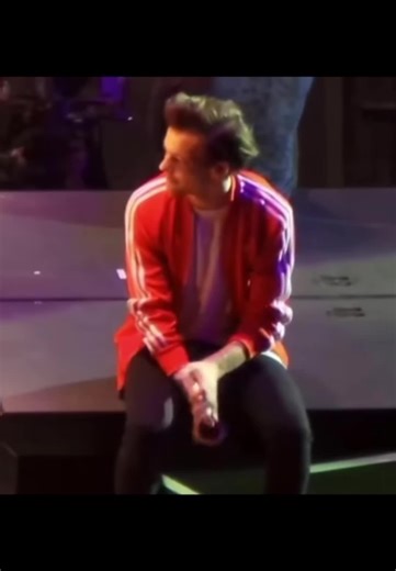 Funny Moments with One Direction Members