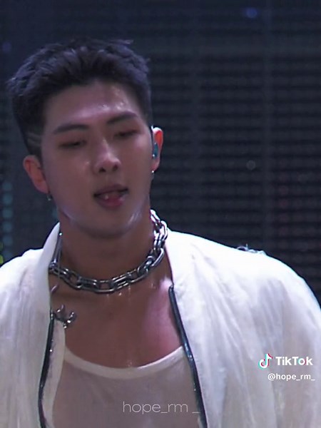 Namjoon: Edits Hot e Estilos de BTS