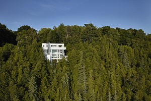 Richard Meier's Douglas House Added to National Register of Historic Places