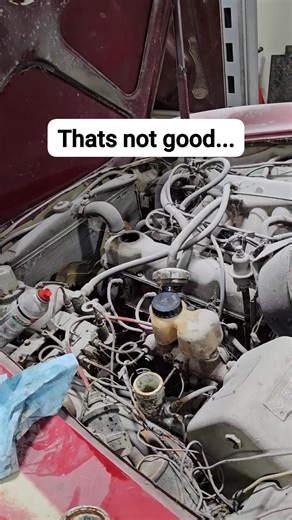 Yikes... that might be a problem... #ddspeedshop #P1800 #volvo #manualtransmission #clutchmastercylinder | DD Speed Shop