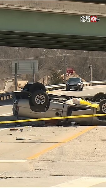 Fatal crash shuts down Highway 71 in Kansas City
