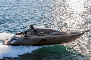 Pershing Yachts 62