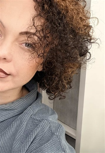 Do just….. Leave me aloooooone! ✋🏽 Thanks 😁 Anyone else? Or just me? Lol #actuallyautistic #audhd #adhd #pmdd #chronicillnes