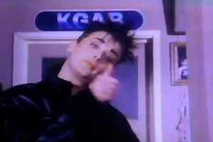 Boy George guest-starred in an episode of “The A-Team” titled “Cowboy George,” which aired on February 11, 1986. In the episode, he played himself as a singer who helps the team. #the80srule #the80s #80snostalgia #80sthrowback #retrorewind #80stvshows #boygeorge ##theateam @boygeorgeofficial | theeightiesrule