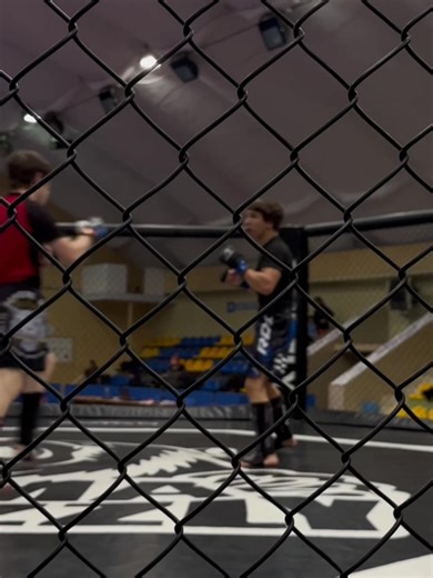 Gorilla Glue 2018: Umbrellas & Quarter Ounces