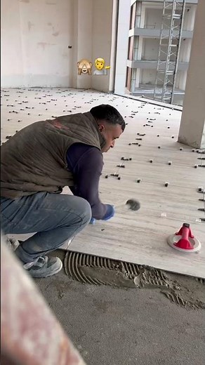 How did the master do it? 🙈🤦💁 #ceramicmaster #holidayswithyoutube