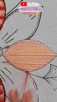 Flor Nochebuena pétalos grandes❤️bordado a mano❤️#bordado #bordaramano #hechoamano #embroidery #art