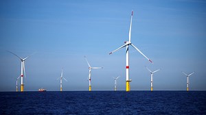 EDF va construire le plus grand parc éolien français en mer, au large de la Normandie