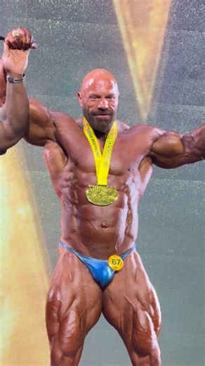 Muscle TV 💪🏻 Bodybuilder TV on Instagram: "@tobias_hahne wins the #overallbodybuilding and #ifbbprocard @bigmanweekend #muscleunitedtv"