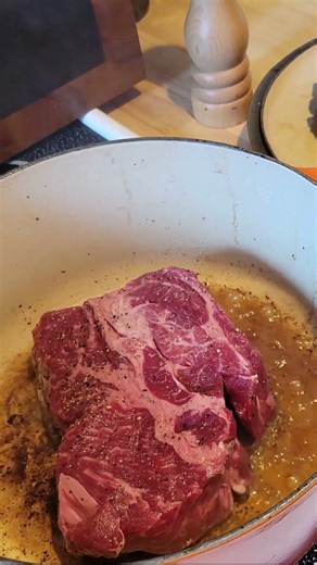 A Slow Dinner Worth Waiting For | Red Wine Braised Beef