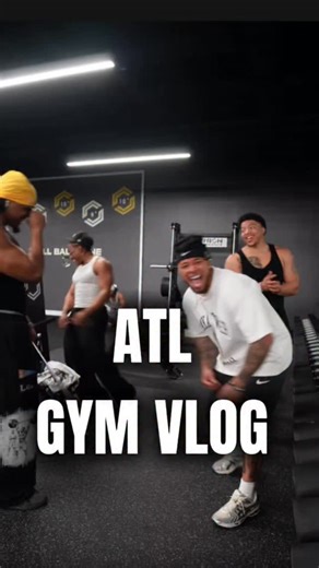 Justin on Instagram: "Ree might be the funniest person I’ve met 😭😭 #explorepage #funny #funnygym #gymvlog"
