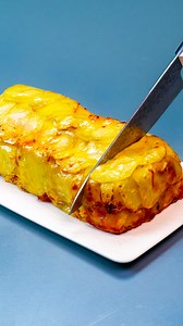 960K views · 10K reactions | ¡Todo el mundo está buscando esta receta! Sencillo y delicioso Ingredientes patatas: 400 g queso: 180 g cebolla: 1 pza pechuga de pollo: 650 g A FUEGO MEDIO: 4 MIN champiñones: 350 g pimienta negra: 1 g sal: 2 g pimiento rojo: 1 pza harina: 30 g leche: 250 ml perejil: 20 g queso: 70 g | Gustoso.tv | Facebook