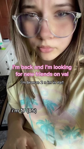 my friends r going back to school and they’re barely playing :( #valorant #val #valorantclips #videogames #valorantgaming #valorantclip #fyp #foryoupage #foryou