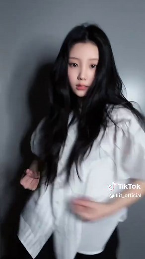 WONHEE와 ILLIT의 독특한 매력