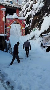 287K views · 10K reactions | Manimahesh yatra staring point hadsar।। #videoreelsシ #fbyシvideo #fbpost2024 #reelsfbシ #fbreelsfypシ゚ #बर्फ़ #himachalpradesh #manimaheshkailashpeak #mountainview #snowfall | Hadsar Wassi | Facebook