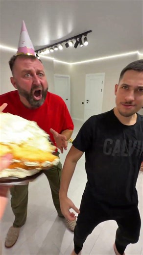 My brother’s birthday is very sweet❤️ Stop time my family 😍