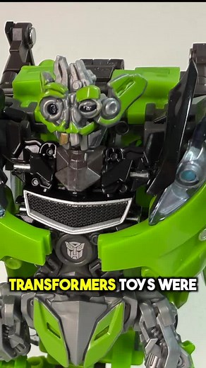 This feature will get you CANCELED. #transformer #transformerstoys #actionfigure #autobots #skids