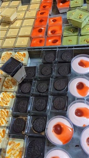 Amazing Dessert Cup Collection Oreo, Strawberry & Pistachio Desserts