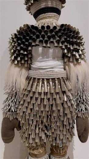 ‘Grounded’ is now on view! This exhibition invites visitors to see land not just as terrain, but as a foundation for exploring ecology, sovereignty, memory, and home. Featuring 35 artists based in the Americas and the Pacific, the exhibition showcases 40 works, spanning the 1970s to today, with many on view for the first time. | LACMA Los Angeles County Museum of Art