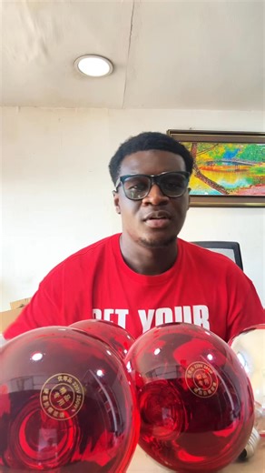 Emmanuel Buckson on Instagram: "Use the brooding lamp for easy brooding"