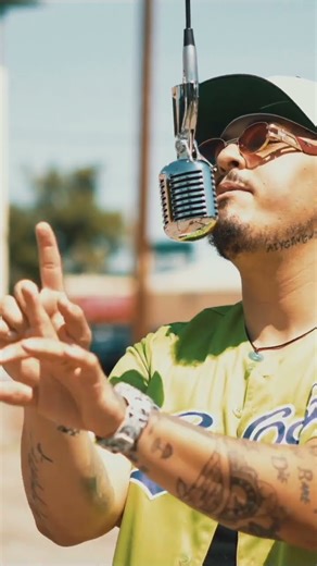 Toussaint Lorenz - "Swang" | Filmed by Shaun Asakura Films at The Boom Box Studio