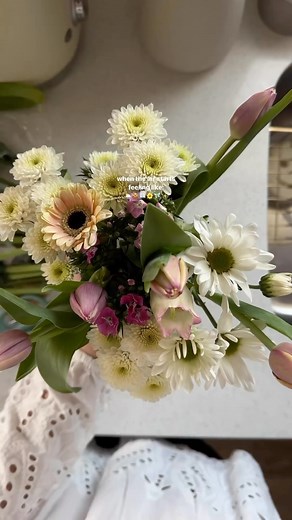 5.1K views · 285 reactions | Impatiently waiting for all the spring vibes. 凉覆✨ The birds chirping ️ the colorful flowers blue sky 冀 bright sun ☀️ & lots of fresh fruits  love this vid from @simplyela #spring #springmood #cozy #cozyhome #romanticizeyourlife #softlife #pinterestinspired #pinterestaesthetic #slowliving #calm | Isabellathatgirll | Facebook