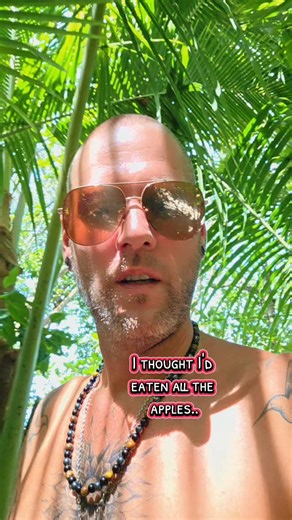 Water apples, rose apple or java apple. Call it what you want, they are delicious! #costarica #roseapple #waterapple #awakening #alcoholfreejourney | Zach Johnson