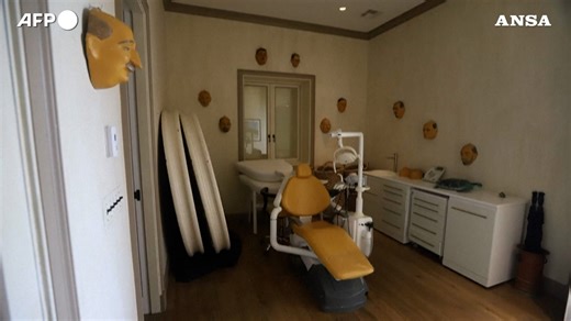 Sull'isola degli orrori di Epstein, la villa e la stanza con l'inquietante poltrona da dentista: i video inediti - Il Fatto Quotidiano