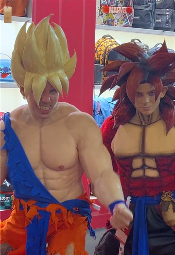 Goku SSJ Espectacular en San Diego Comic Con