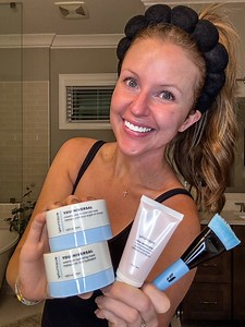 7.2K views · 222 reactions | 淪‍♀️SKINCARE SELF CARE, say less! New masks that I have been using & LOVING!!! I will attach the shopping link below  https://www.youniqueproducts.com/nicolehuntsman/products/view/US-91523-40 | Nicole Huntsman | Facebook