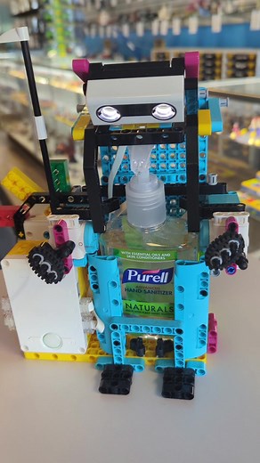 LEGO Robots at Bricks & Minifigs in Roseville, Minnesota (Sponsored) #lego