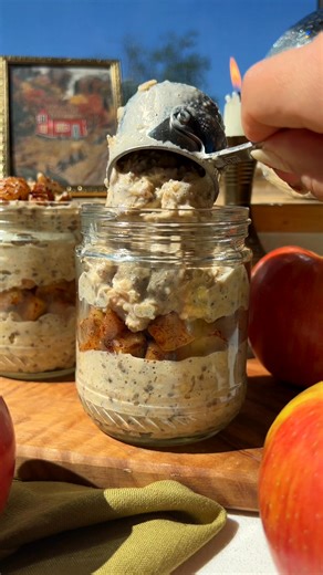 These Apple Pie Overnight Oats make for the perfect cozy fall morning breakfast. 🫙🍎 They're layered wth stewed cinnamon apples and the oatmeal base is creamy and spiced as well. Top with toasted nuts for crunch or nut butter for more richness. For the Cinnamon Apples: 2 sweet apples 1 tablespoon brown sugar or maple syrup 2 teaspoon ground cinnamon Pinch kosher salt For the Oatmeal: 2 cups unsweetened non-dairy milk 1 tablespoon maple syrup or brown sugar plus more to taste 1 teaspoon vanilla 