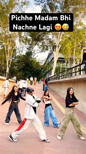 Delhi Se Manali Dance 😍❤️//#shorts #viral #shorts #trending #trendingsong #viralshorts #viraldance