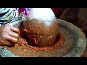 Ragado: Traditional stone Grinder