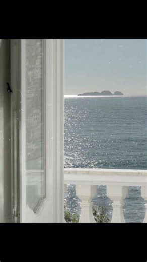 Shades of blue. A feeling, not a colour. A sneak peek of something new for Moss 2026. Do we feel the blues? 💙 @MOSS