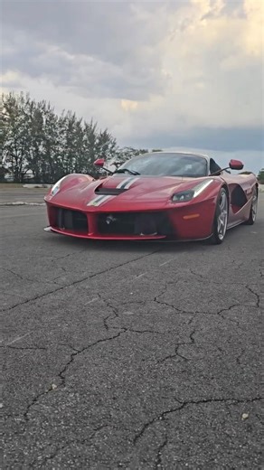 LaFerrari Aperta